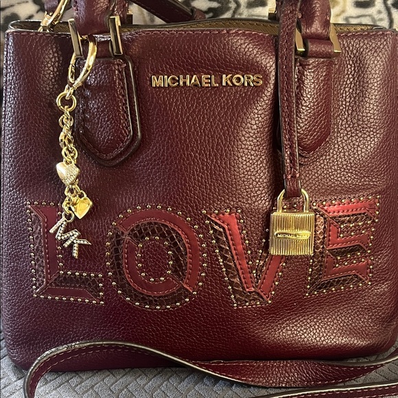 Michael Kors LOVE Burgundy Leather Tote/Crossbody Bag - Picture 4 of 16